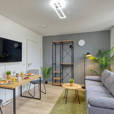 Διαμέρισμα Larooms Merseburg - Apartment Ws02 - Voll Ausgestattetes Studioapartment - Waschmaschine - Parkplatz - 5 Min Bis Leuna Μέρσεμπουργκ
