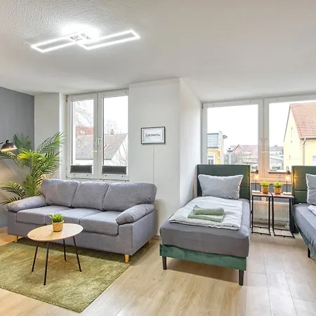 Larooms Merseburg - Apartment Ws02 - Voll Ausgestattetes Studioapartment - Waschmaschine - Parkplatz - 5 Min Bis Leuna Μέρσεμπουργκ
