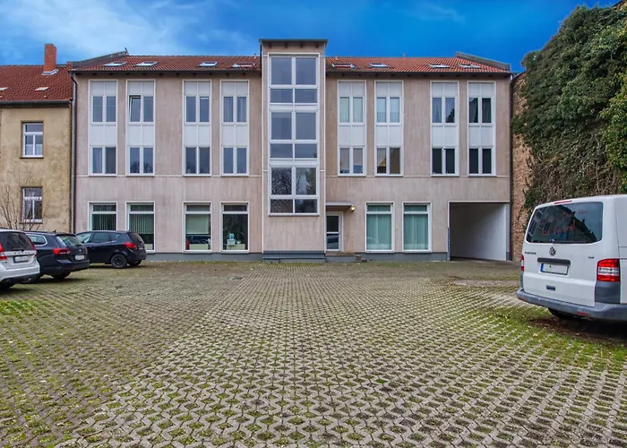 Larooms - Ws02 - Voll Ausgestattetes Studioapartment - Waschmaschine - Parkplatz - 5 Min Bis Leuna Merseburg